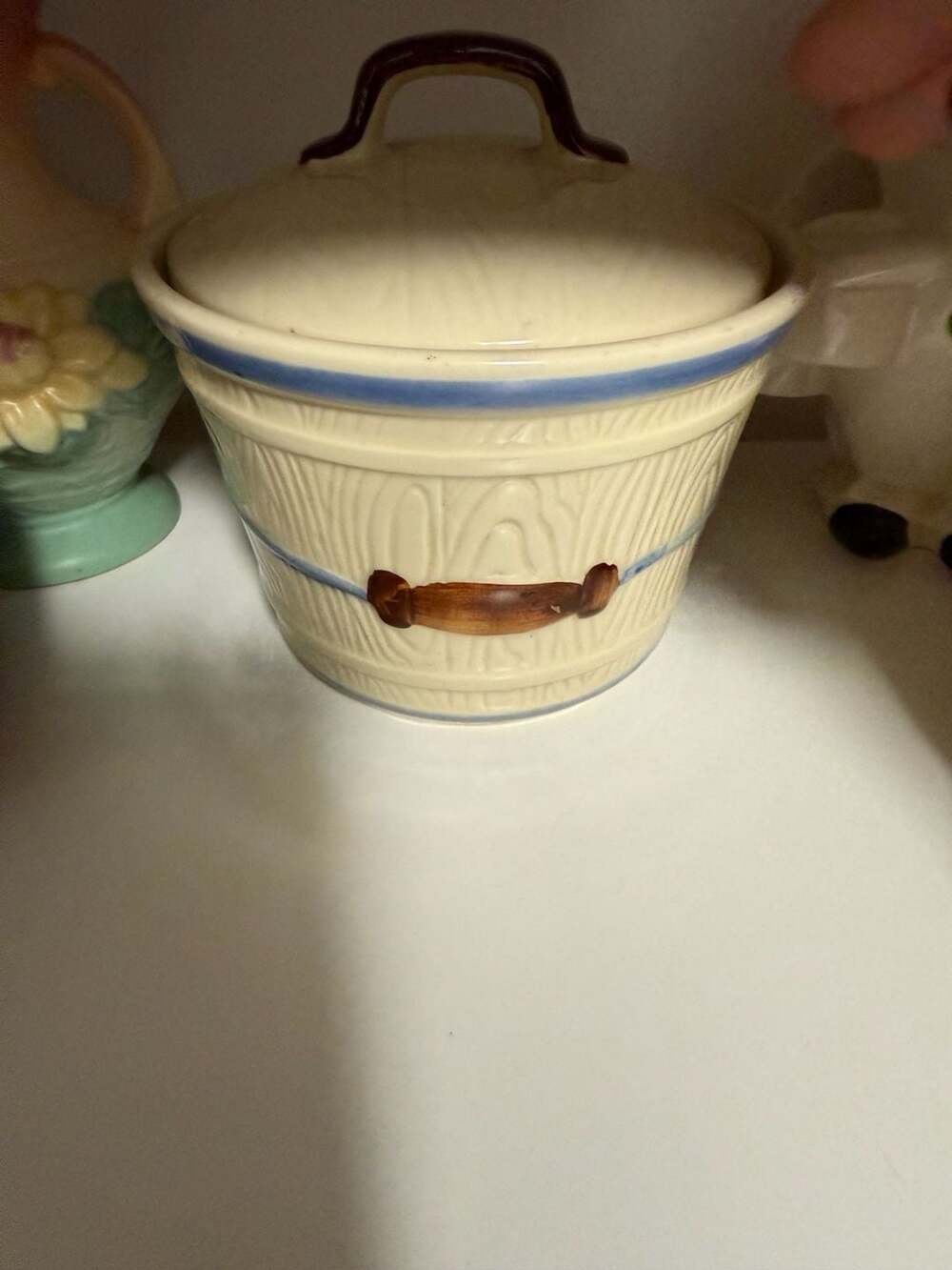 Shawnee Pottery Vintage Barrel Grease Jar With Lid
